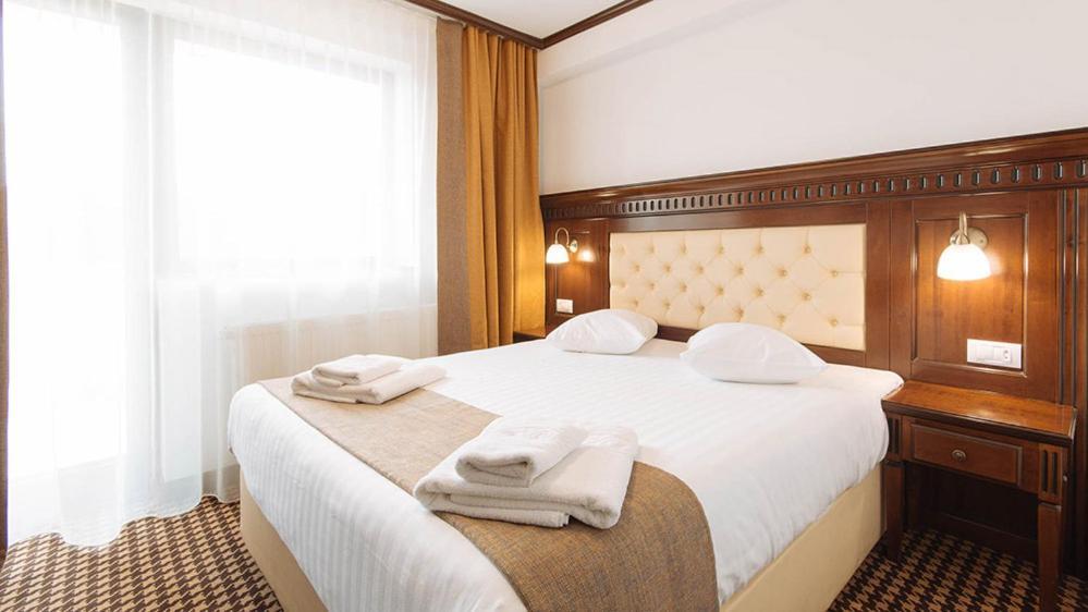 Hotel Alpin Rarau Câmpulung Moldovenesc Dış mekan fotoğraf