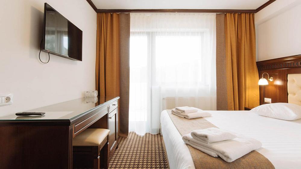Hotel Alpin Rarau Câmpulung Moldovenesc Dış mekan fotoğraf